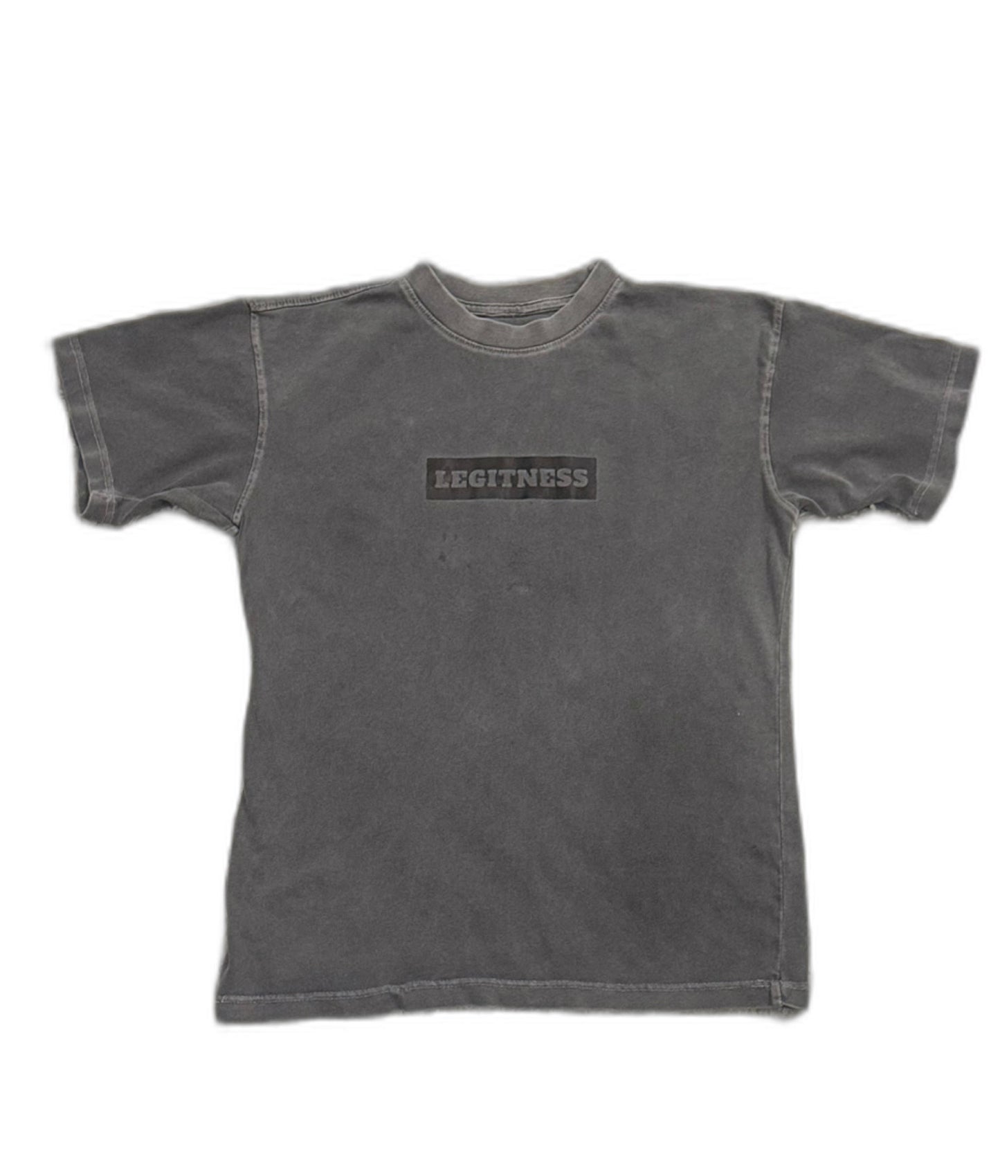 OVERSIZED LEGITNESS T-SHIRT